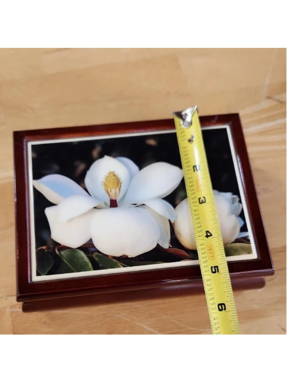 Vintage Elegant Musical Wooden Jewelry Box with Floral Design